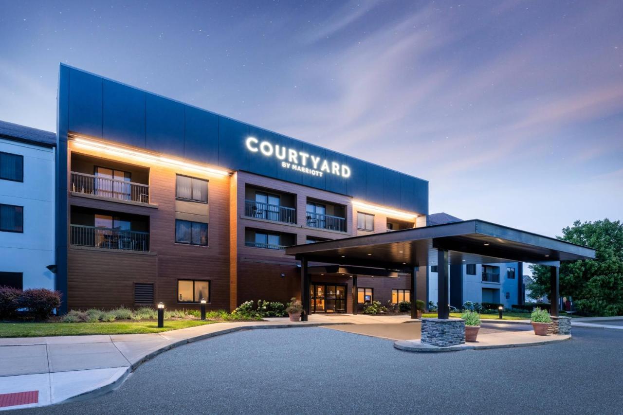 Hotel Courtyard Columbus Airport Exterior foto
